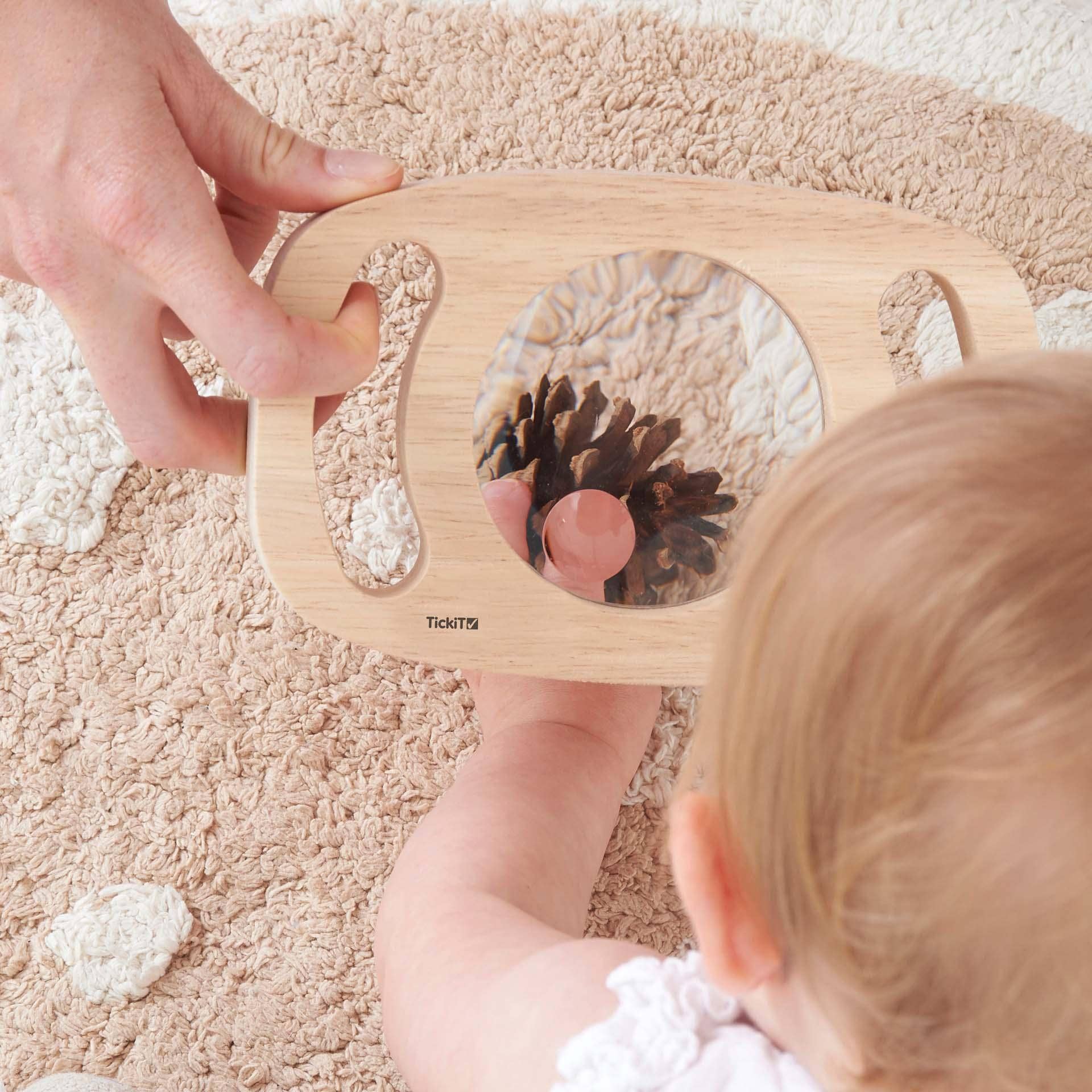 Montessori - Easy Hold Magnifier - Rose and Friends