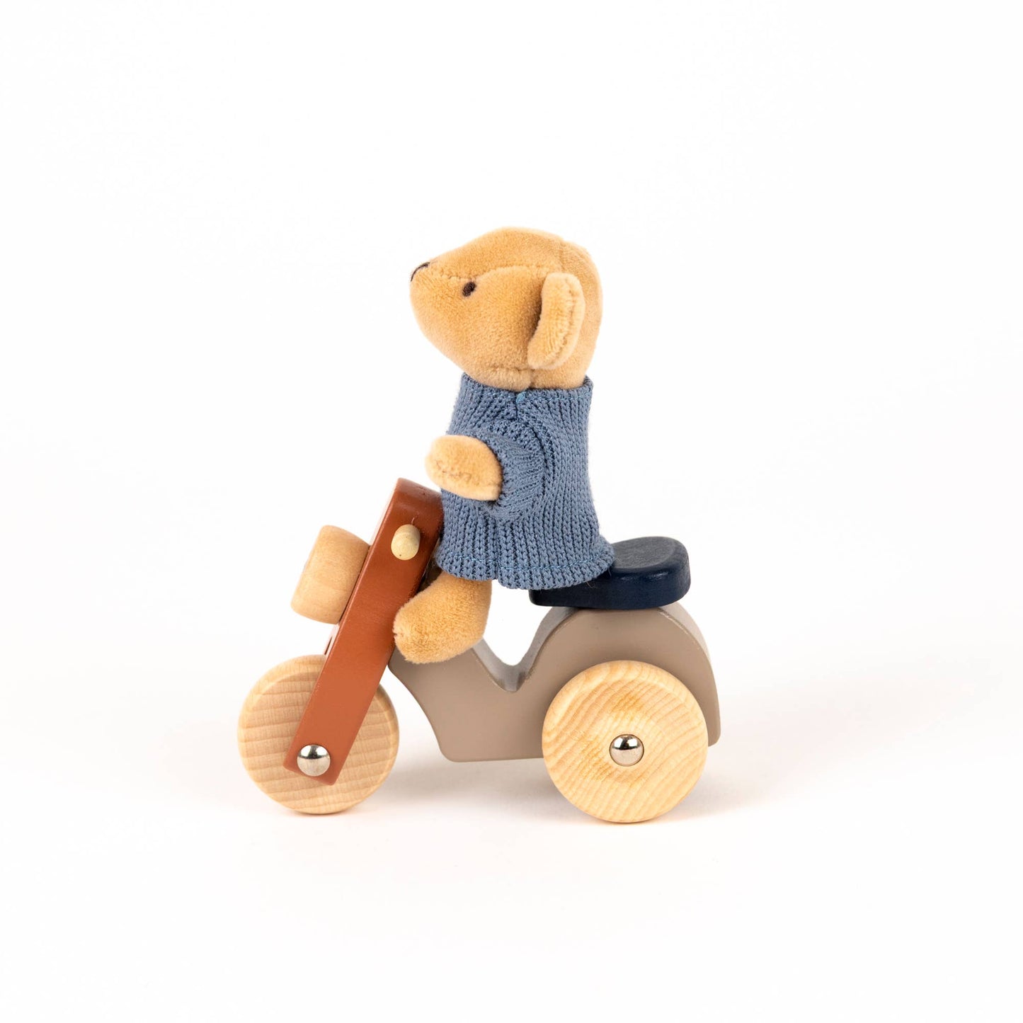 Egmont Toys Alexis The Bear On A Vespa - Rose and Friends