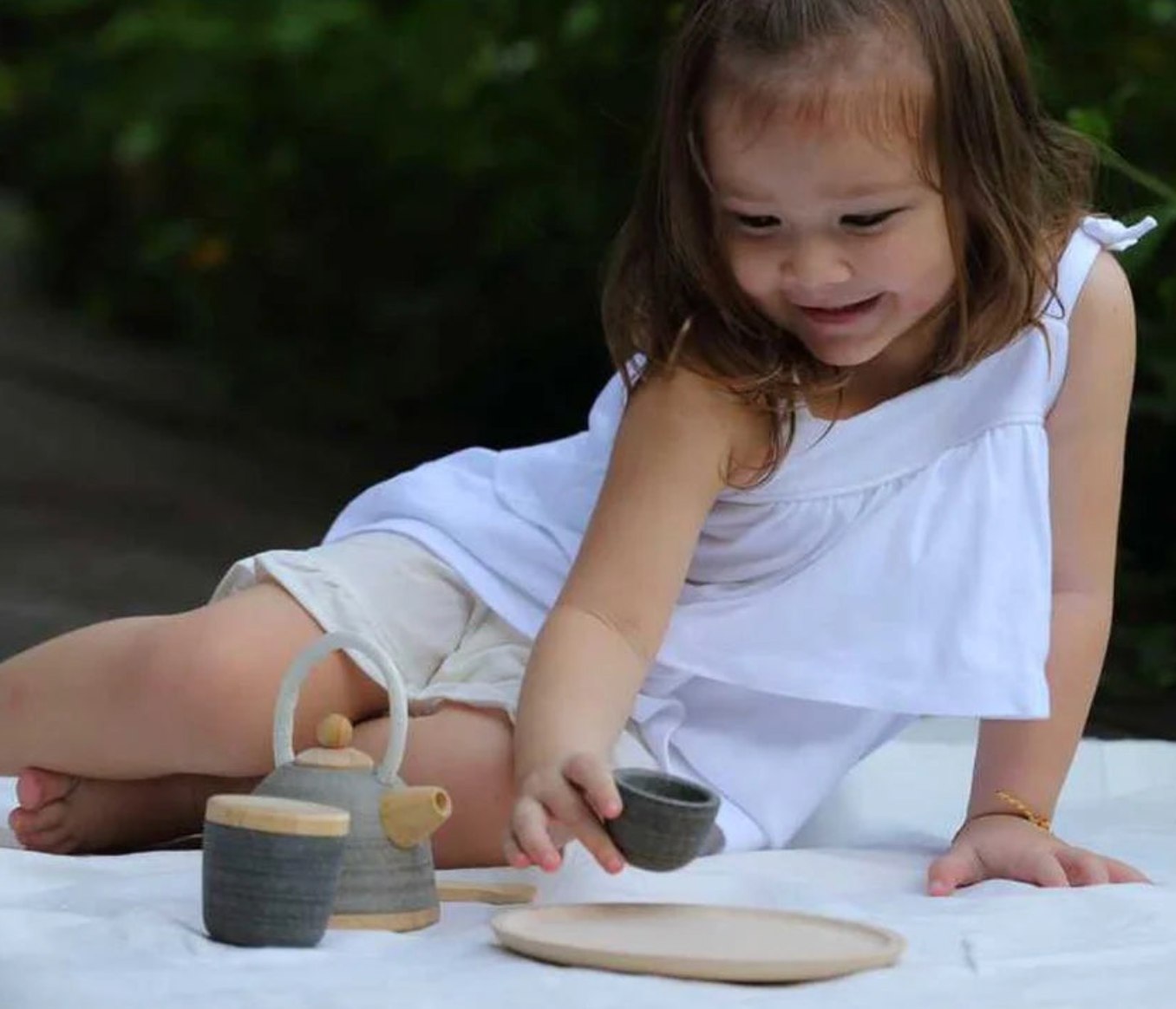 Classic Tea Set PlanToys - Rose and Friends