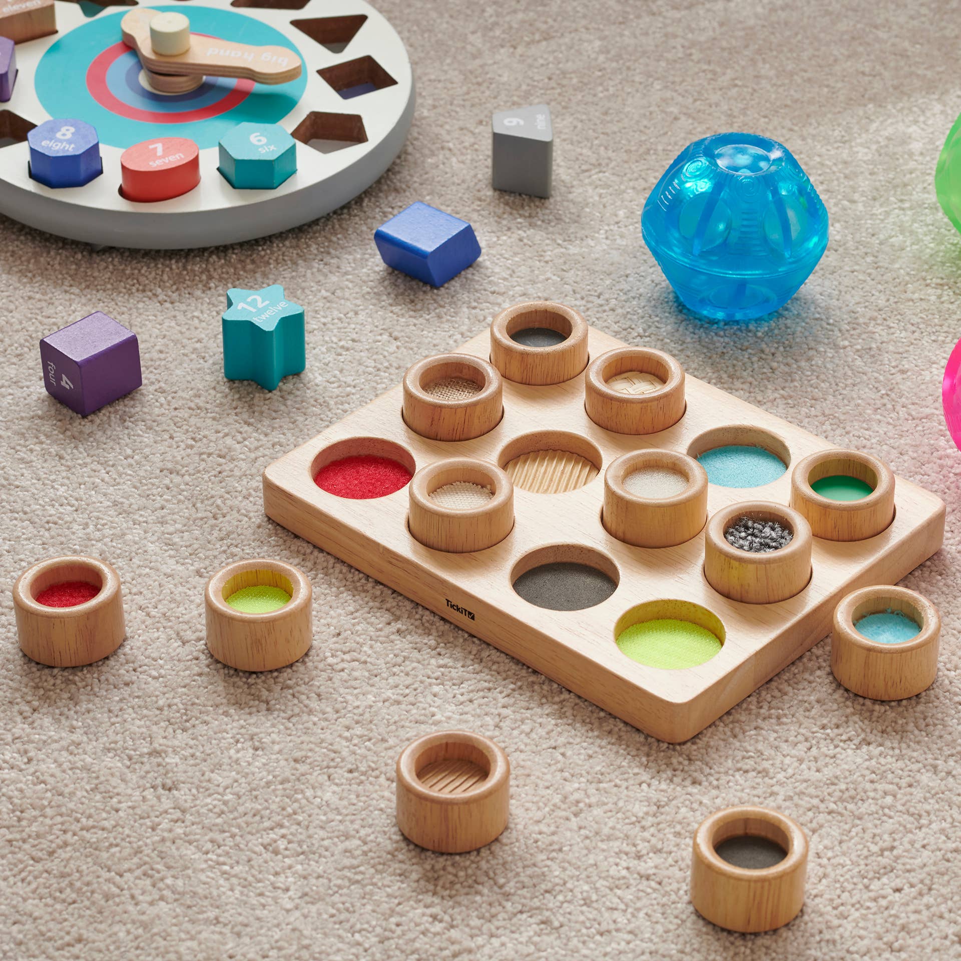 Touch & Match Board - Rose and Friends