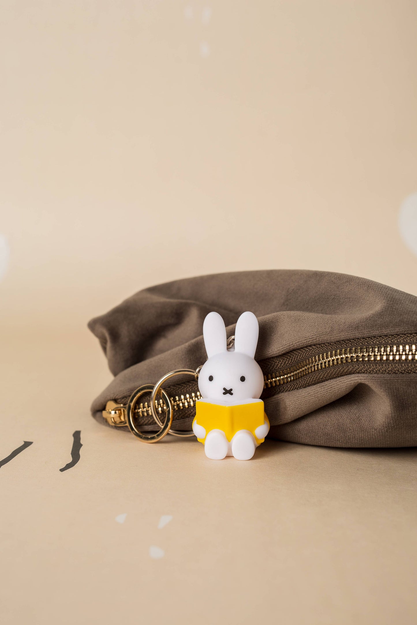 Miffy with Book Keyring - Yellow - 6cm - Rose and Friends