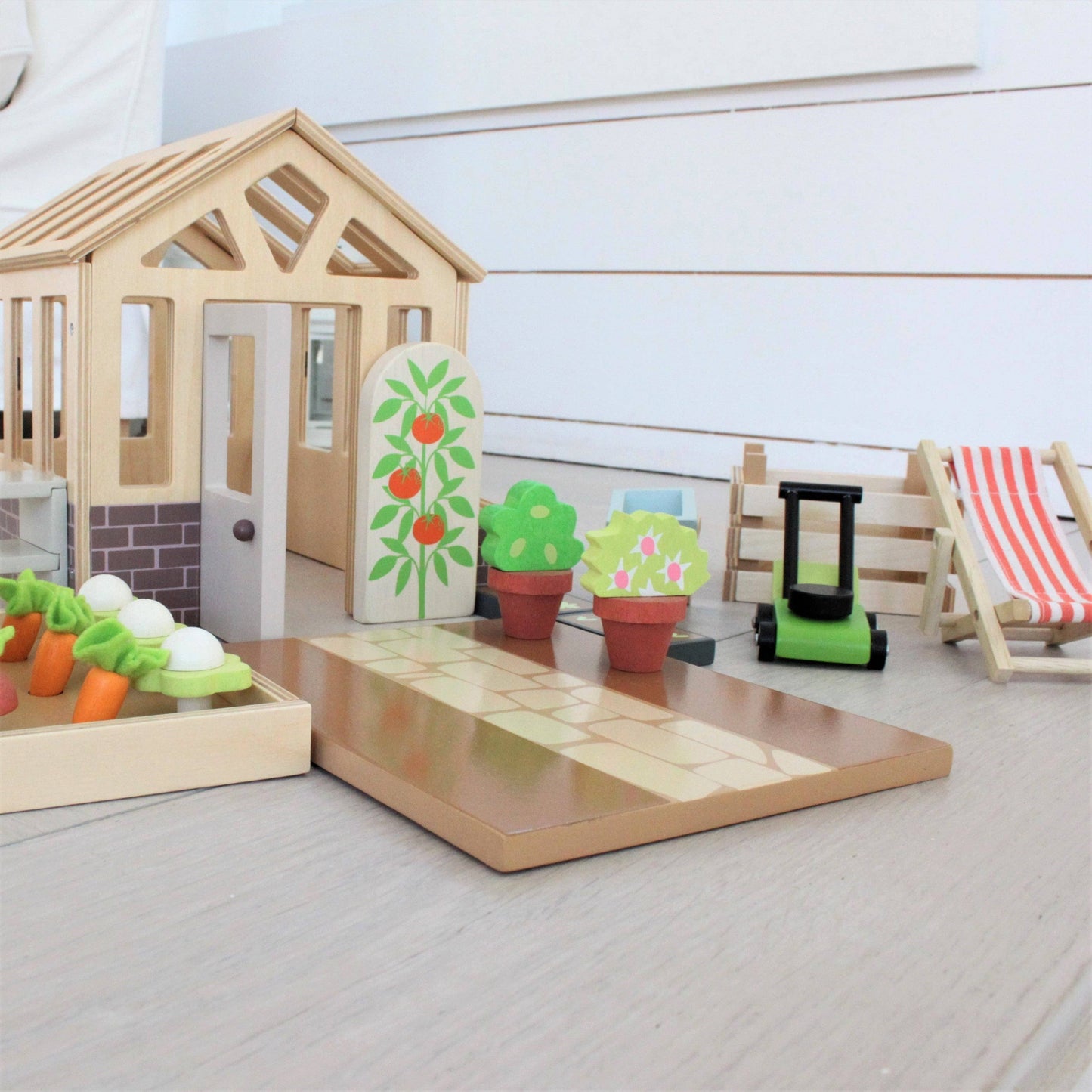 Greenhouse and Garden Set - Rose and Friends