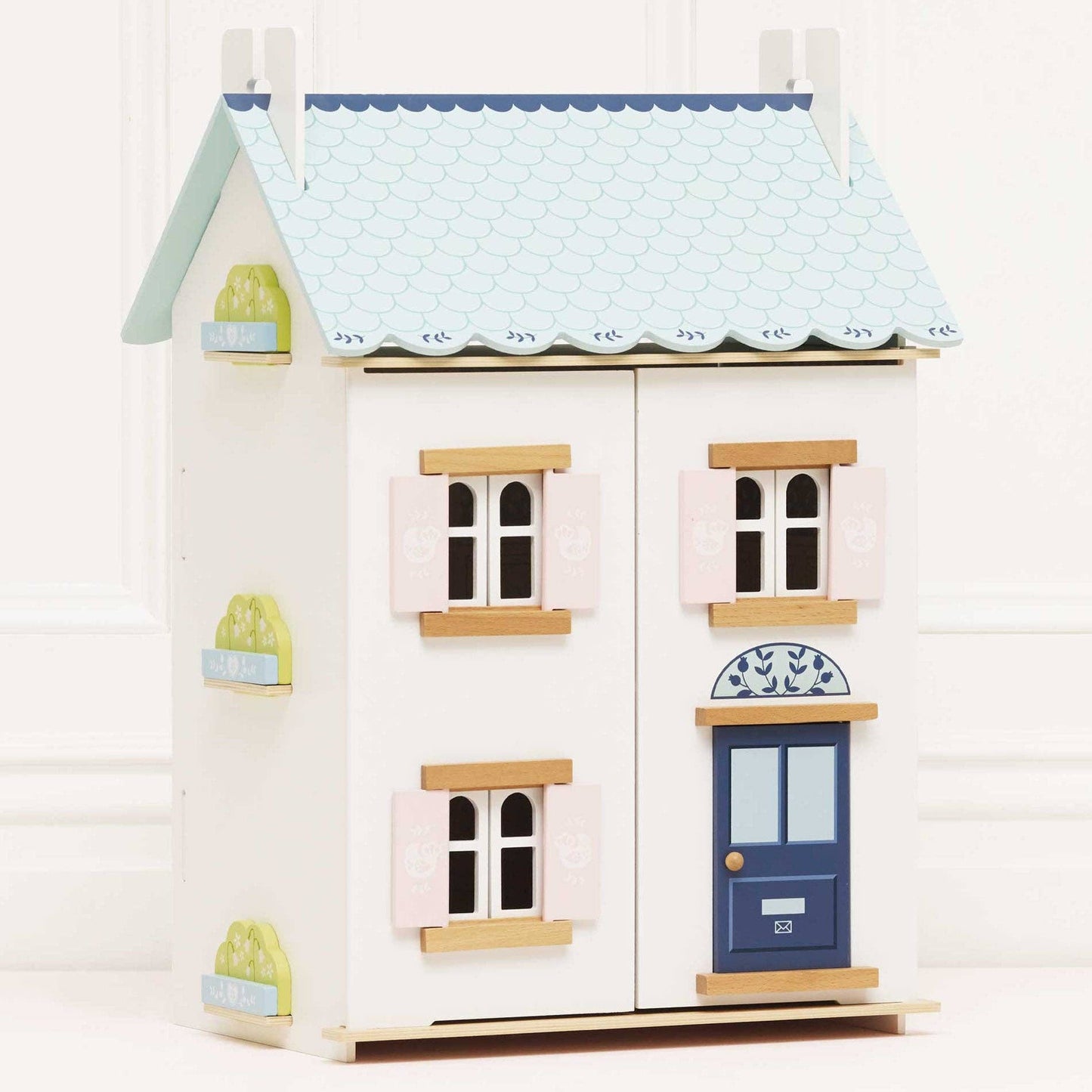 Bluebelle Wooden Dolls House - Rose and Friends