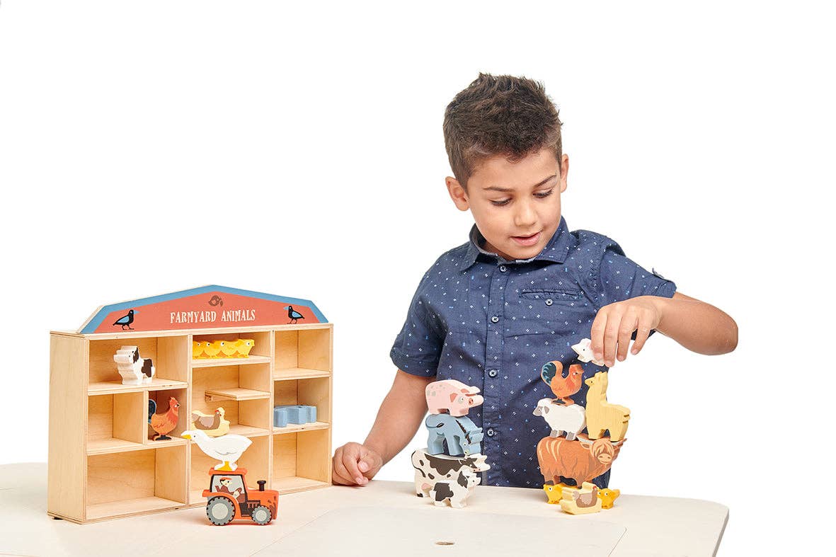 Tender Leaf 13 Farmyard Animals & Shelf - collectables