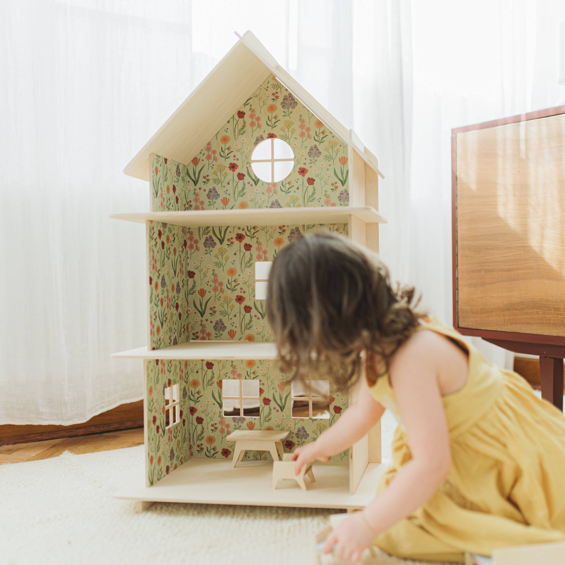 Modular Wooden Dollhouse / Modern dollhouse - Rose and Friends