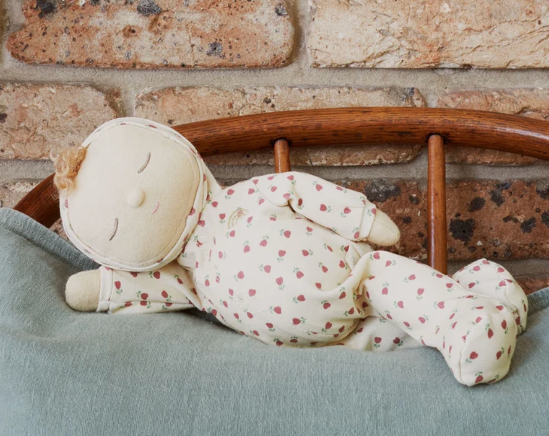 Dozy Dinkum - Custard - Rose and Friends