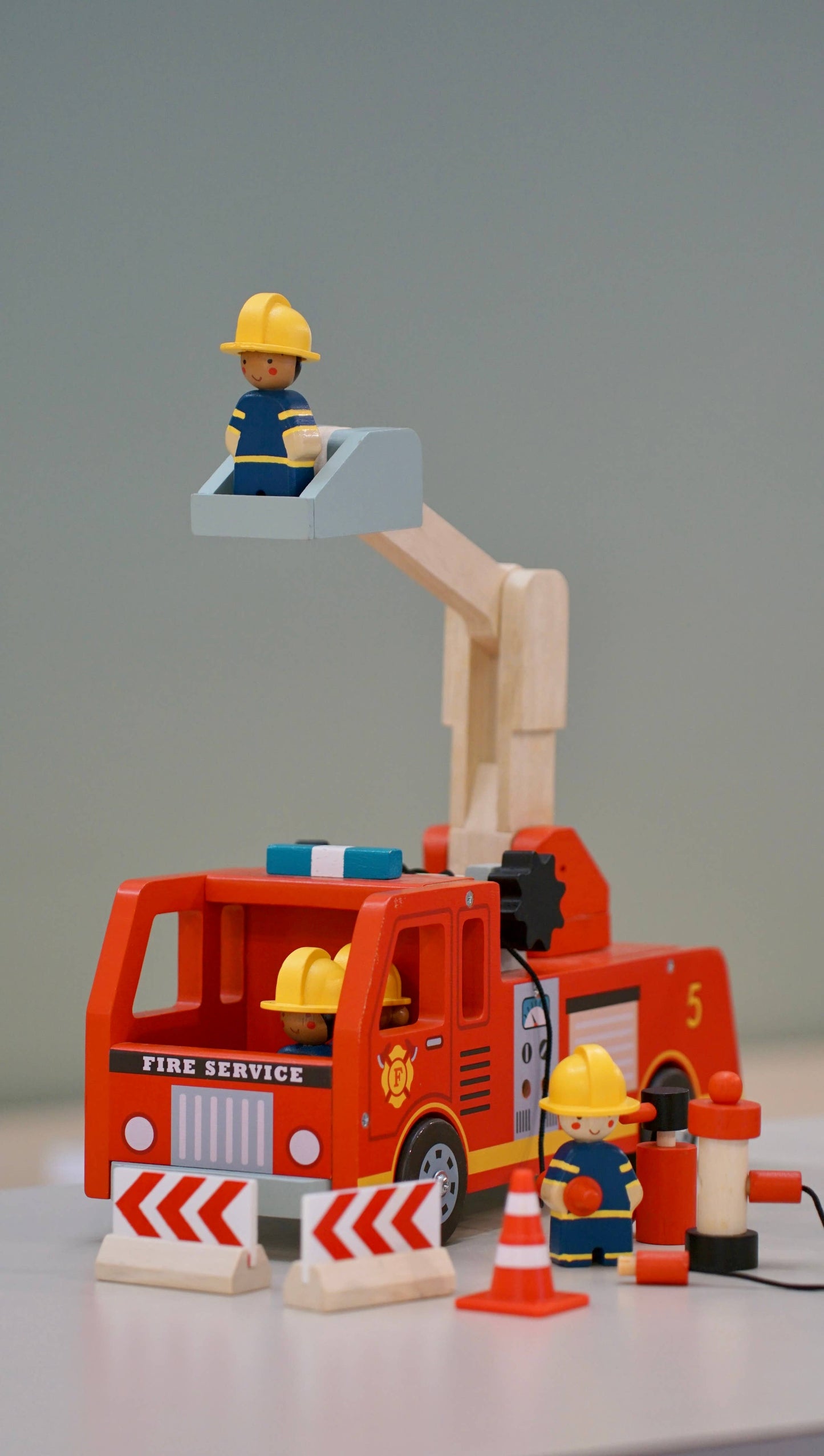 Tender Leaf Fire Engine - Rose and Friends