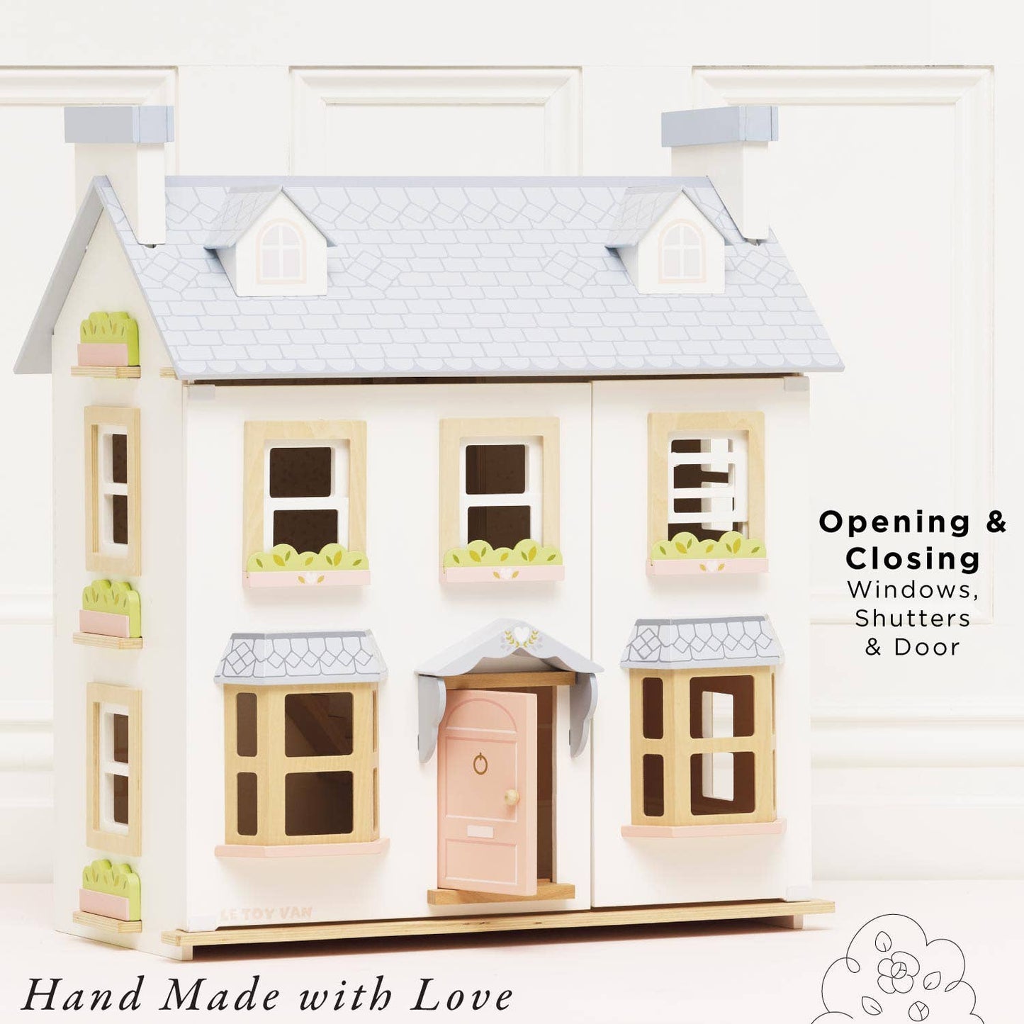 Mayberry Manor Wooden Dolls House - Rose and Friends